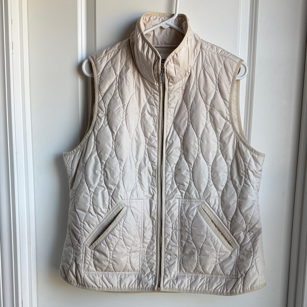 Old Navy Women's Quilted Beige Vest
